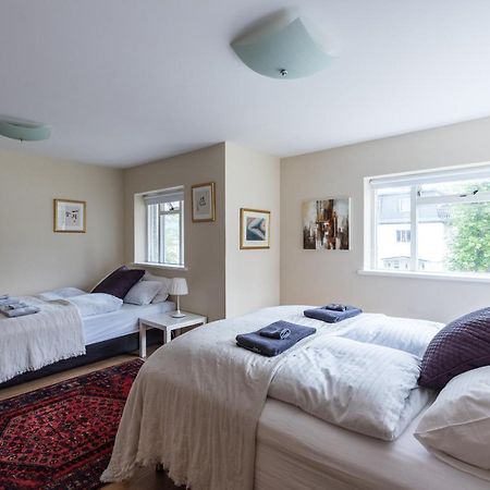 Guesthouse Akureyri - Apartments Near Down Town Exterior photo