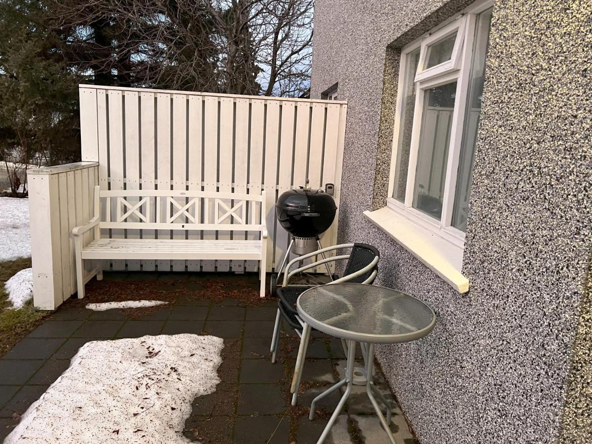 Guesthouse Akureyri - Apartments Near Down Town Exterior photo